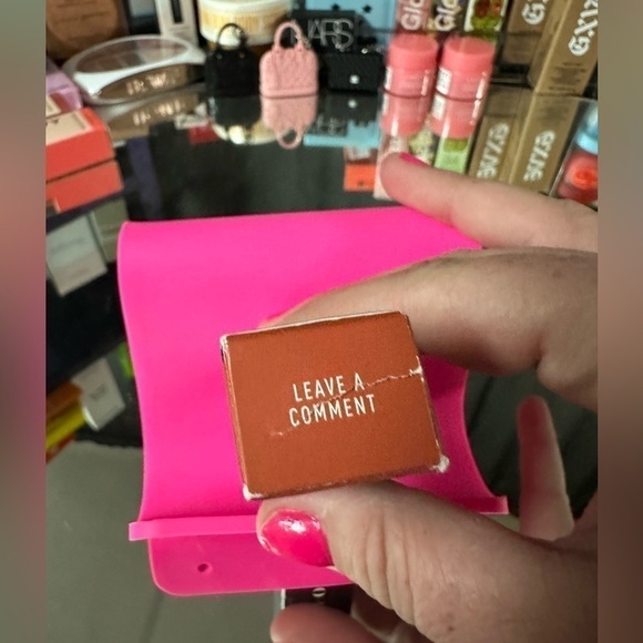 Morphe Cream Blush (Leave a Comment) - Picture 2 of 2